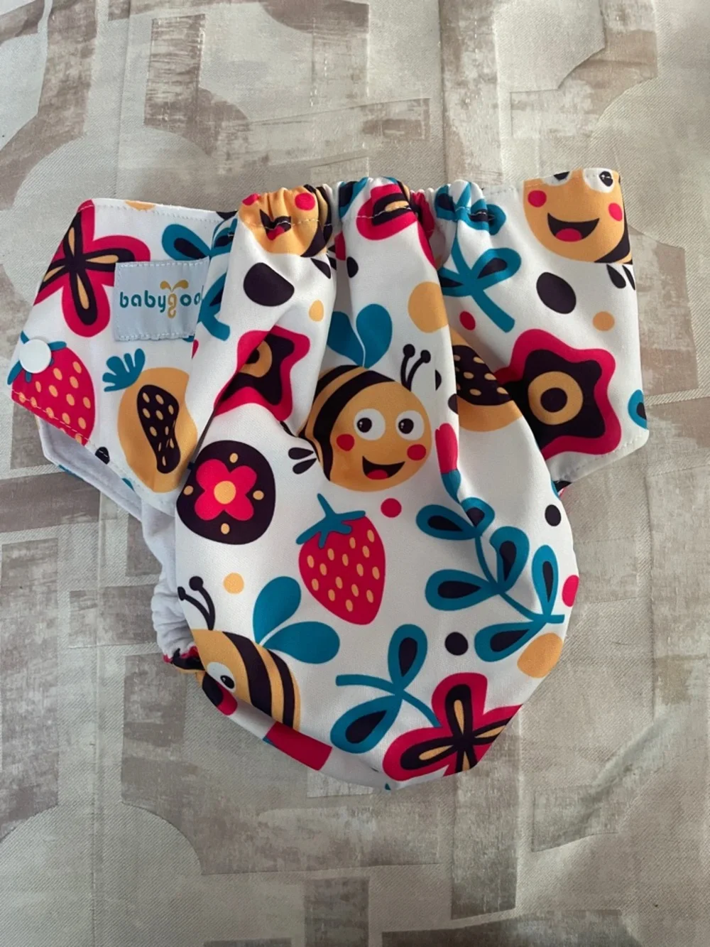 Cloth diapers  Grovia Babgoal, Pure Reusable  covers snaps adjustable floral